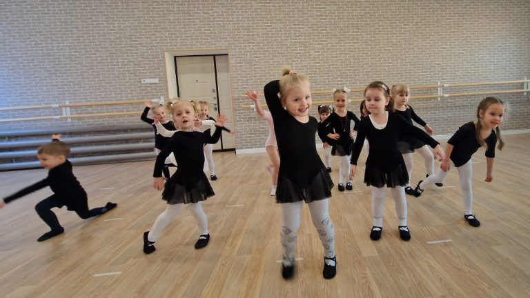 Танцевальные игры на уроке