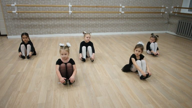 Партерная гимнастика для детей