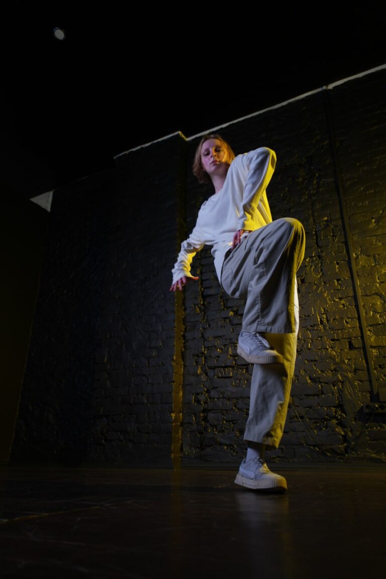 вытяжение в движении