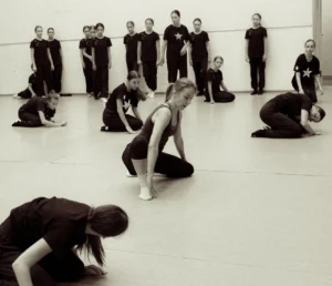 Мастер-класс по технике современного танца