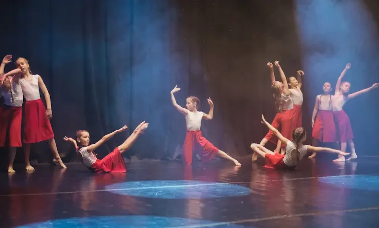 Дети на выступлении